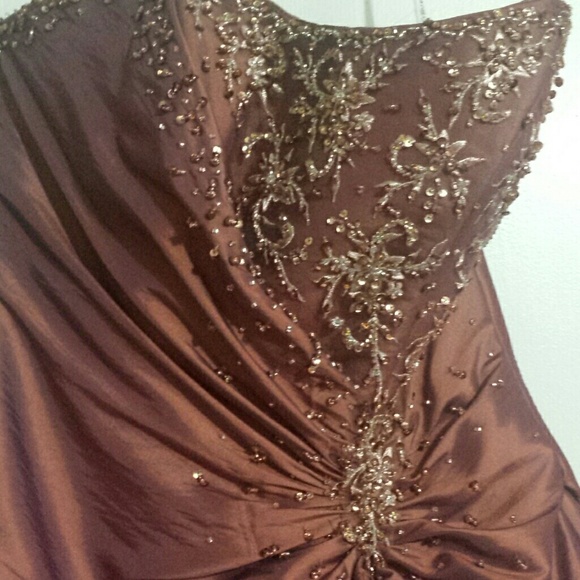 Prom dreds - Picture 2 of 4