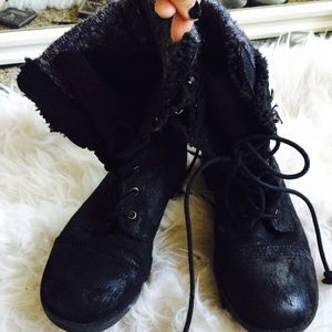 distressed ROXY combat boots