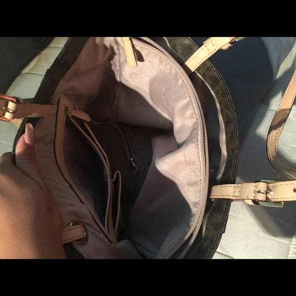 Authentic Michael kors Tote bag - Picture 2 of 3