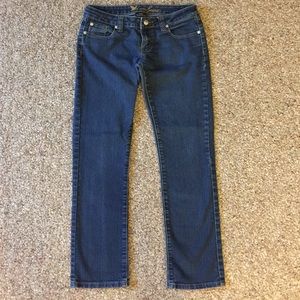 Wet Seal 5/6 Short jeans