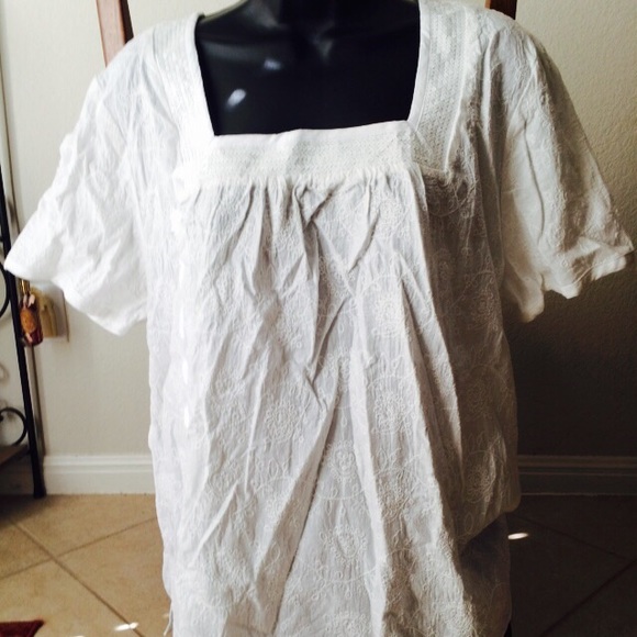 Denim & Co white square neck top w/white sequence