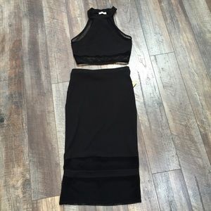 Set (crop top/midi skirt)