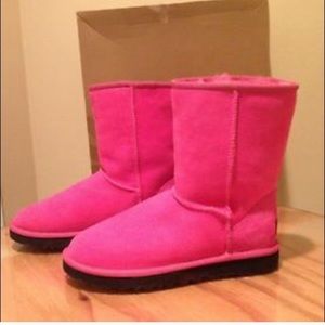 Pink uggs