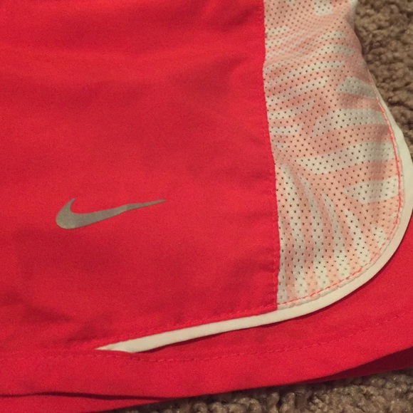 Nike Dri-Fit Running Shorts - Picture 2 of 3