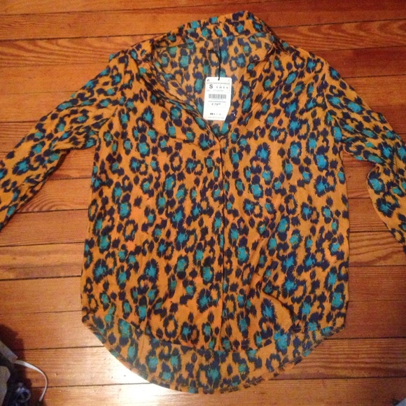 NWT Orange Leopard Top - Picture 2 of 3