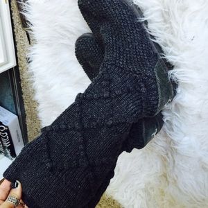 GREY knit UGG boots