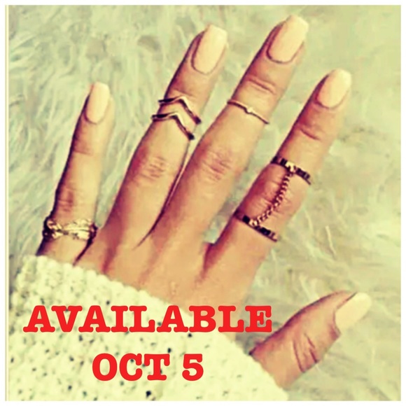 Jewelry - 6 Gold Urban Rings Crystal Knuckle Stackable Bands