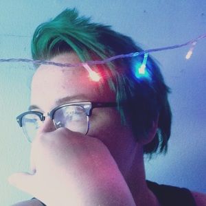 Meet your Posher, Max