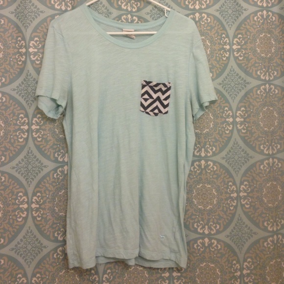 VS Pink Pocket Tee