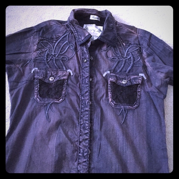 Roar shirt