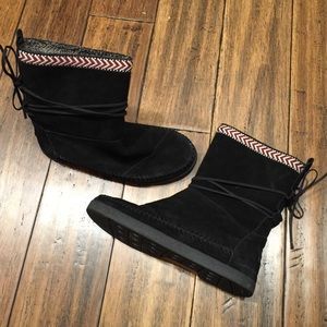 TOMS Black leather boots