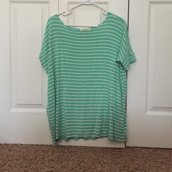 Cotton, loose fitting tee! - Picture 1 of 1