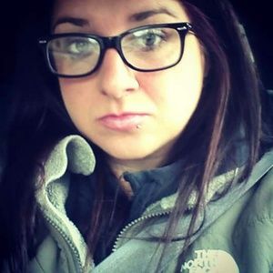 Meet your Posher, Shelly