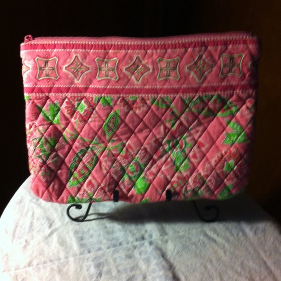 Cosmetic bag