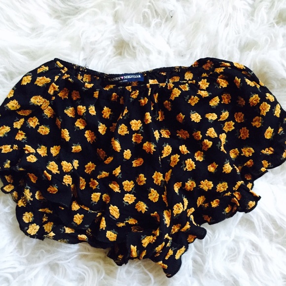 Brandy Melville shorts