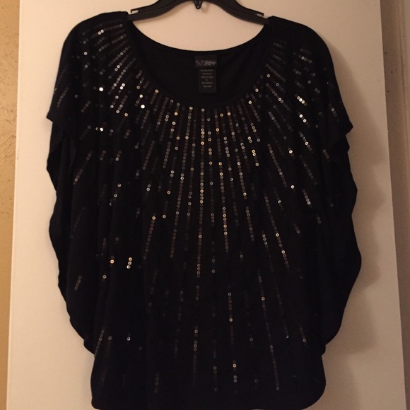 Day trip black sequin top!