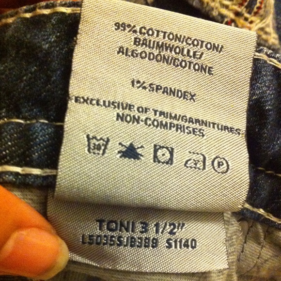 Silver jean Co. Shorts - Picture 3 of 4