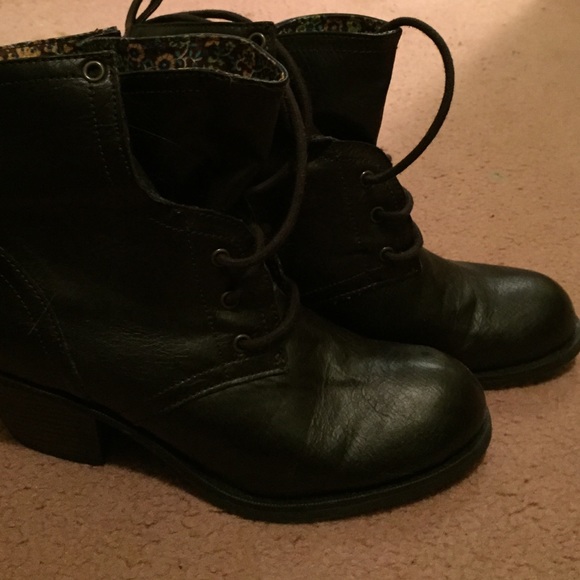 Black boots