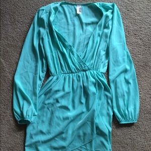 Long sleeve mint green dress