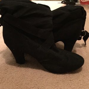 Black suede,mid-shin heeled boots