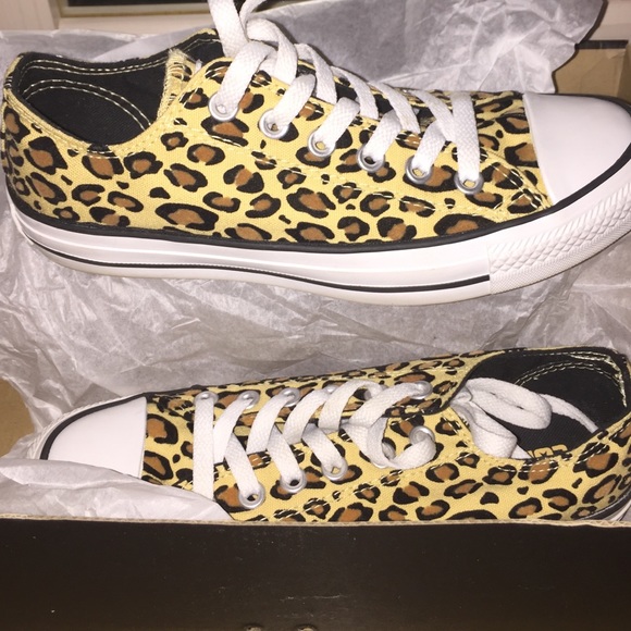 Cheetah print converse