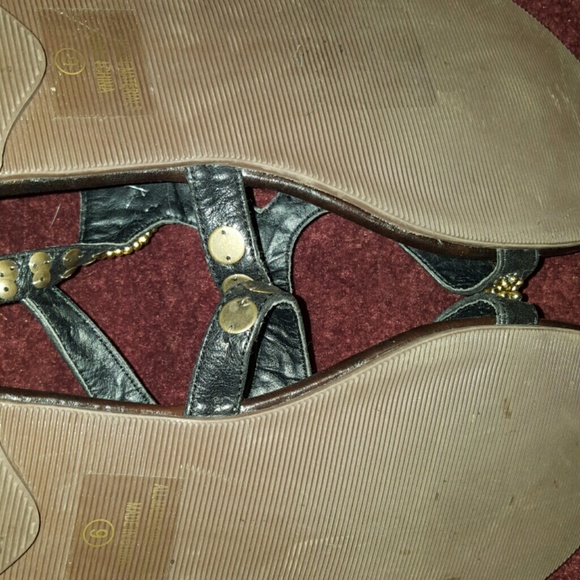 Sandals - Picture 2 of 2