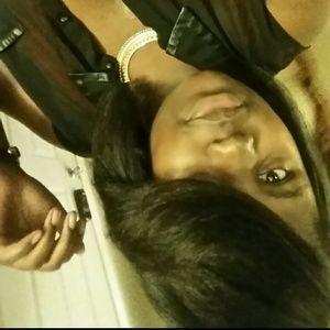 Meet your Posher, Laniya