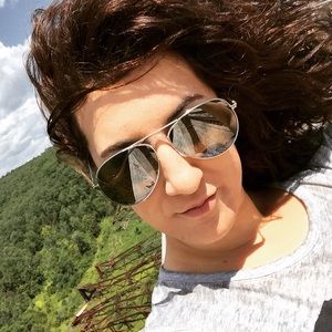 Meet your Posher, Jessica