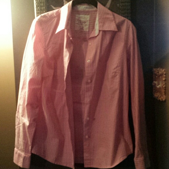 Izod pink button up