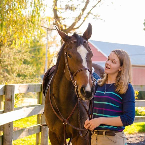 Meet your Posher, Becca
