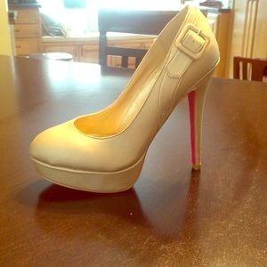 Kim Kardashian shoe dazzle heels. OBO