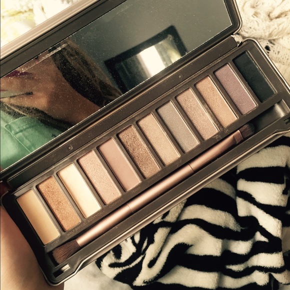 USED ONCE. Naked 2 pallet.