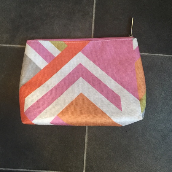 Clinique make up bag