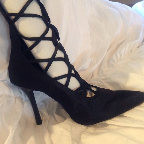 Black satin lace up high heels - Picture 3 of 4