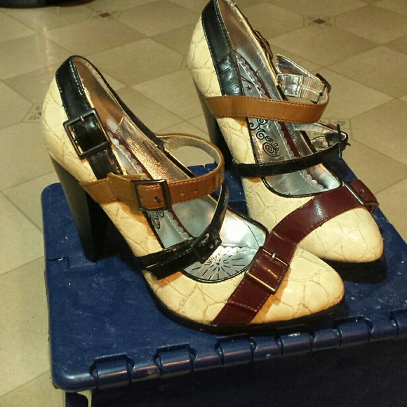 Naughty monkey heels