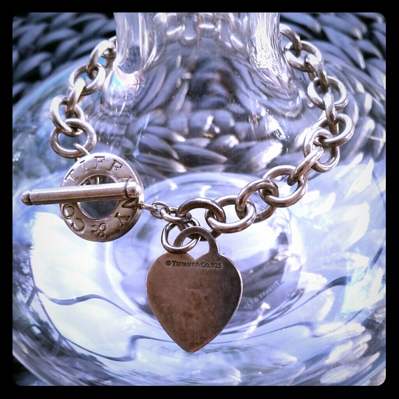 Tiffany & Co Signature Heart Tag Toggle Bracelet