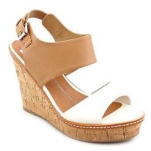 Dolce vita dual tone neutral wedges