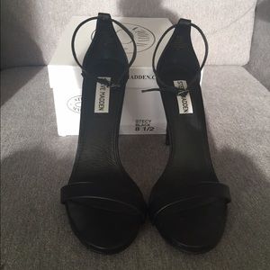 Stecy Black Steve Madden's
