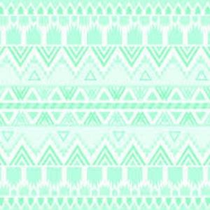 Meet your Posher, Larissa