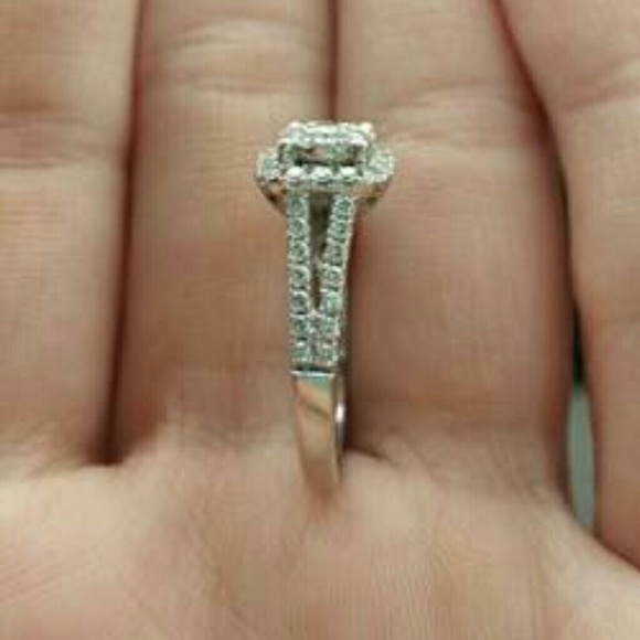 Engagement Ring - Picture 3 of 4