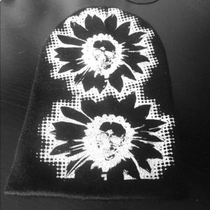 Skull and sunflowers punk beanie! 💕