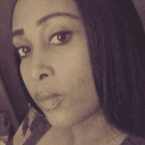 Meet your Posher, Tia