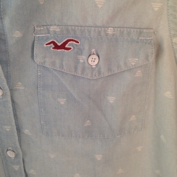 collared tank 🌸 - Picture 2 of 4