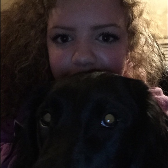 Meet your Posher, Lydia - Picture 1 of 1