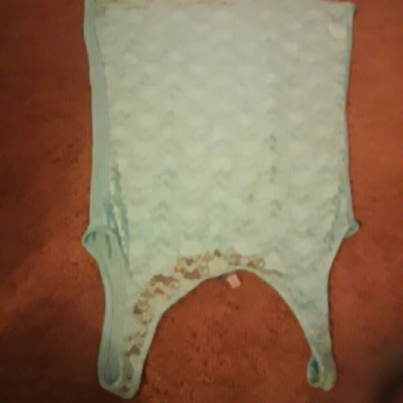 Tank - Picture 4 of 4