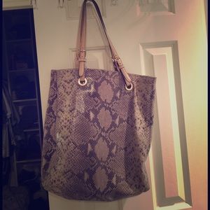 Michael Kors tote
