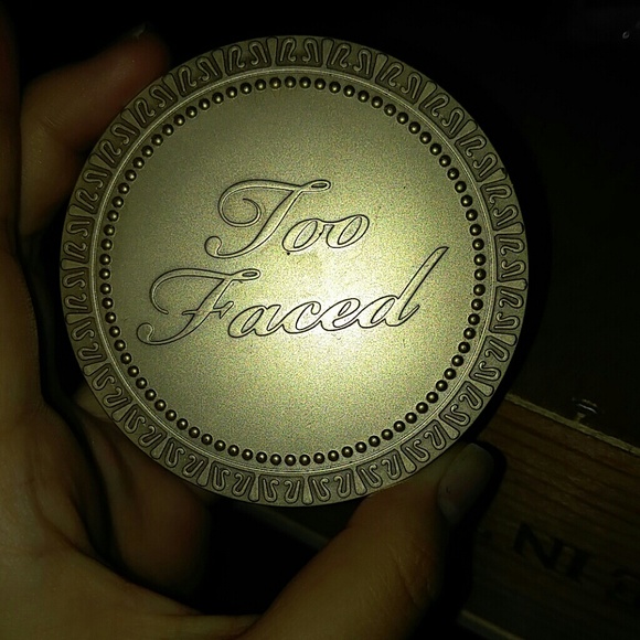 Two faced pink leopard blushing powder