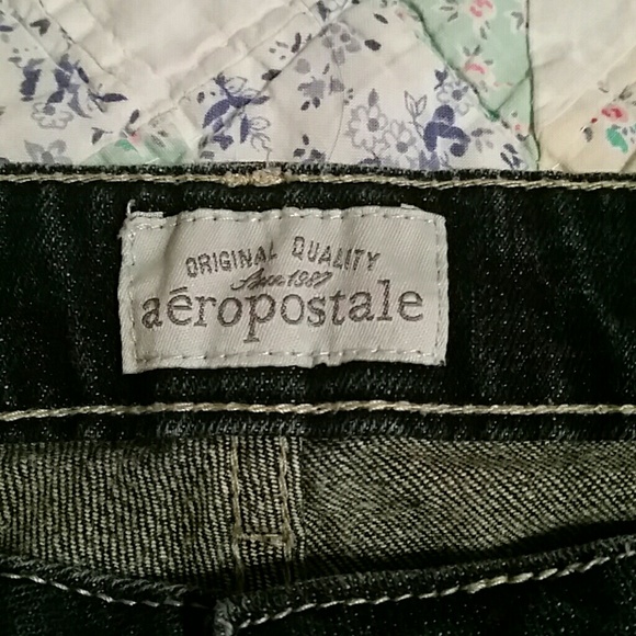 AEROPOSTALE JEANS ONLY WORN A FEW TIMES.