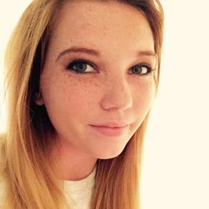 Meet your Posher, Dana