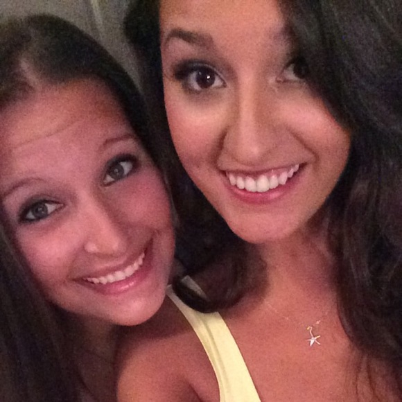 Meet your Posher, Andrea - Picture 1 of 1